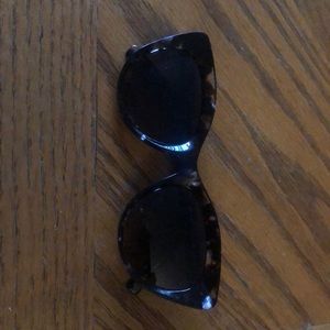 Used warby Parker leta52-19-140 sunglasses